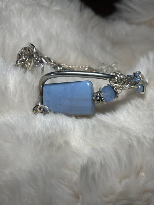 Blue lace agate and Crystal bracelet: Crystal Calm