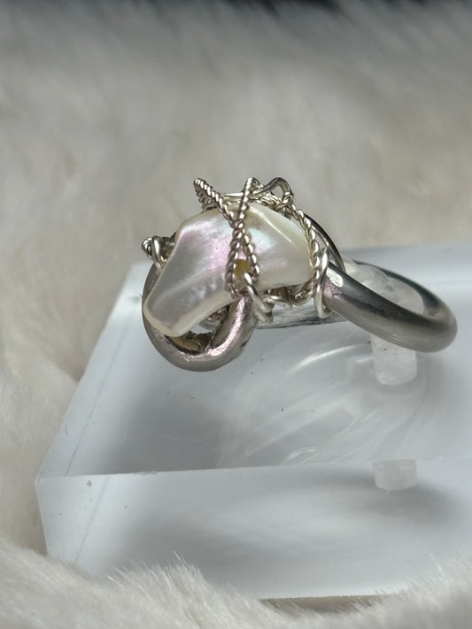Mother of Pearl, ring: ocean keepsake 