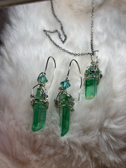 Frozen water: emerald thaw earring/pendant set