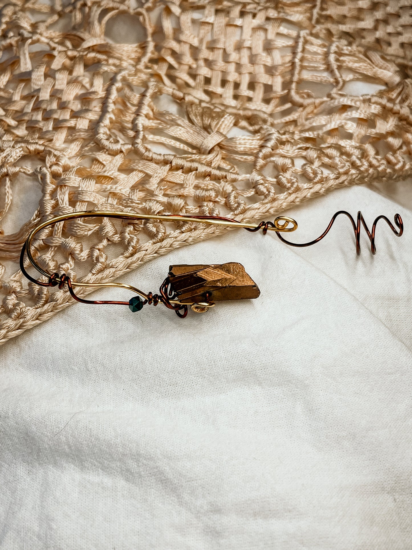 Sagittarius Goldstone Earcuff