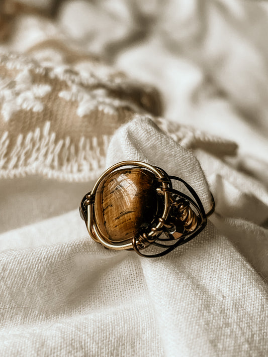 Tiger eye round ring
