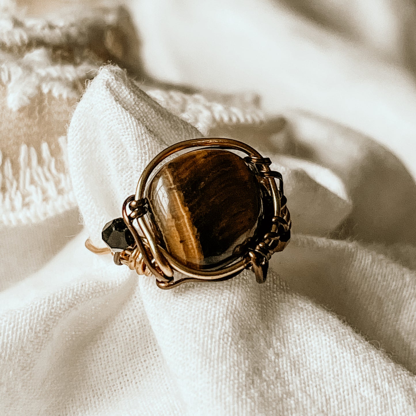 Tiger eye round ring