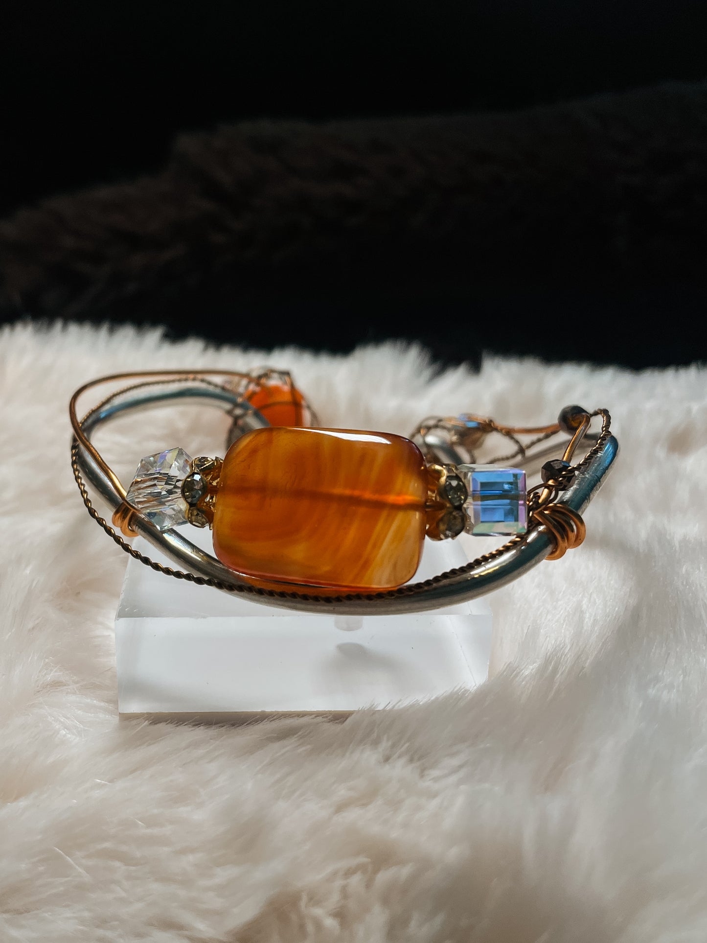 Carnelian Bracelet: Golden Focus
