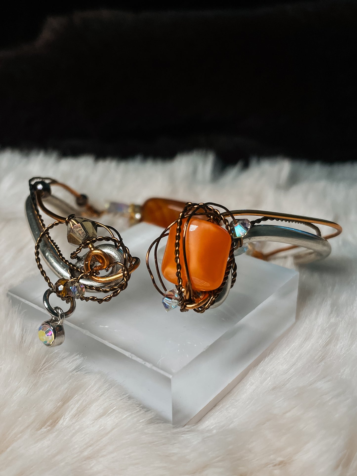 Carnelian Bracelet: Golden Focus