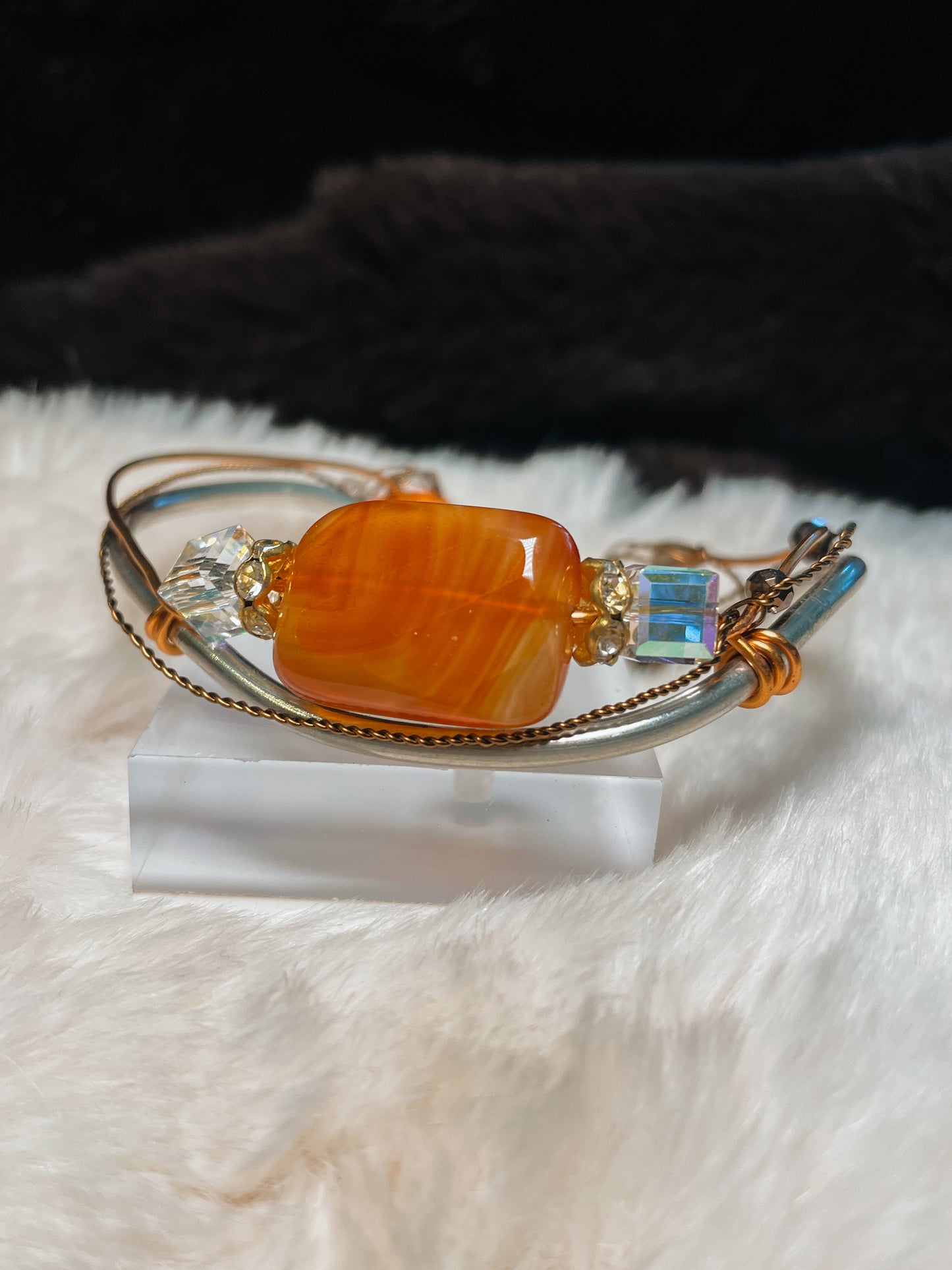 Carnelian Bracelet: Golden Focus