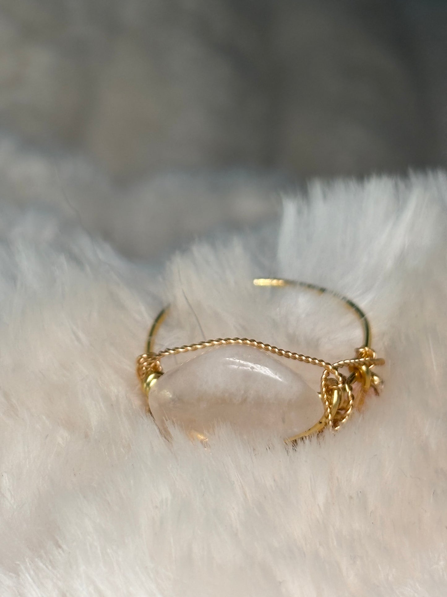 Rose quartz ring: pure princess ￼