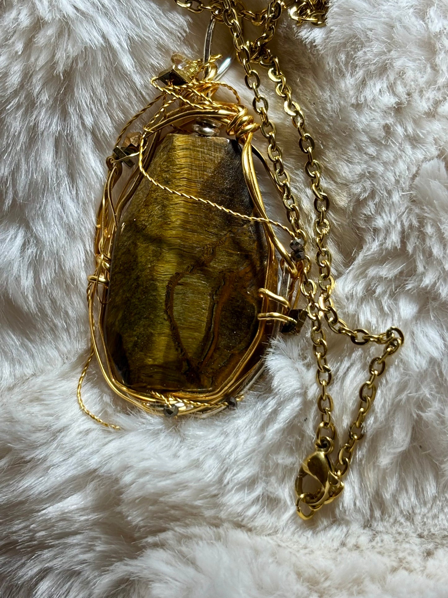 Dragon of the Golden Watch
