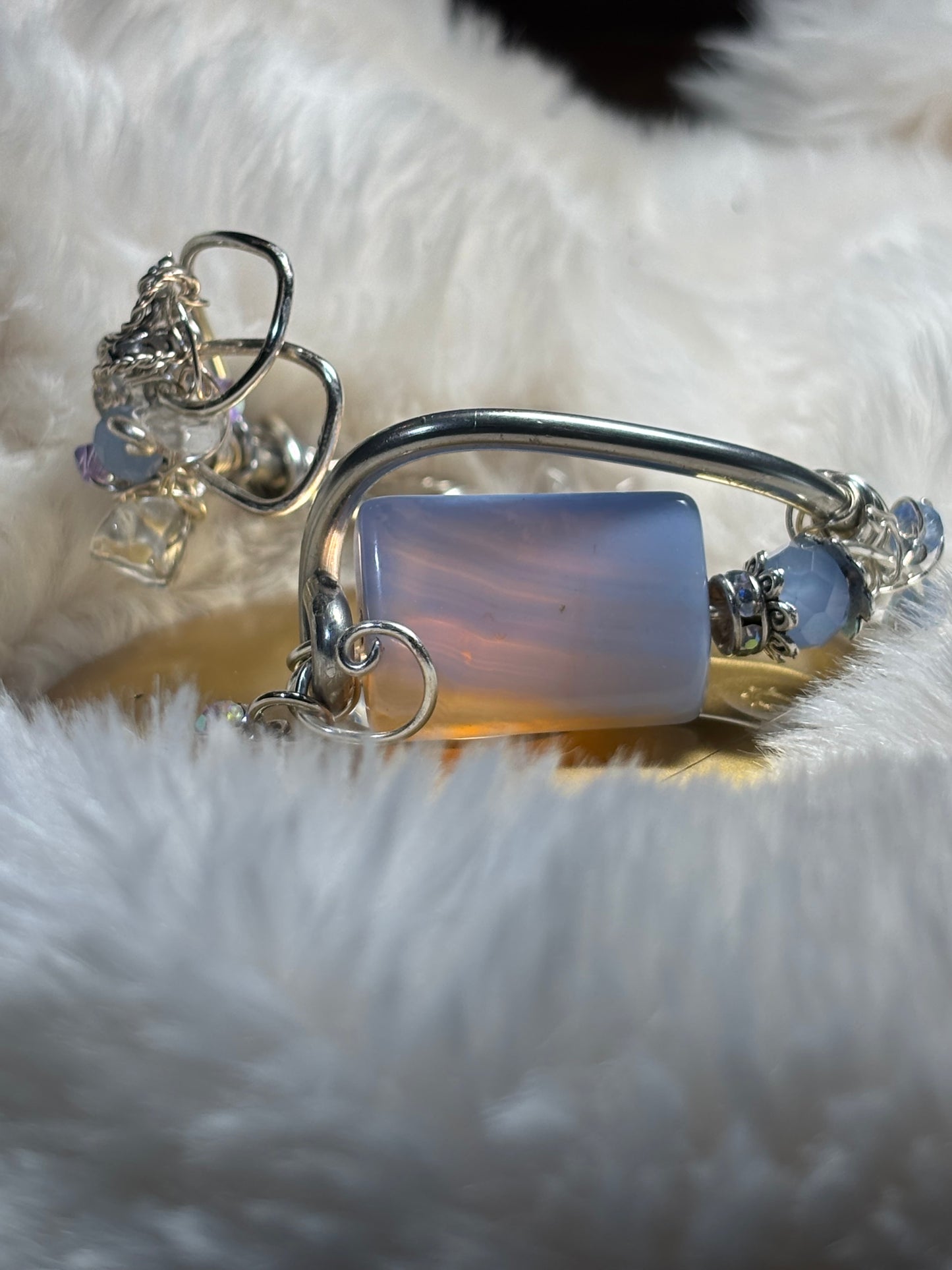 Blue lace agate and Crystal bracelet: Crystal Calm￼