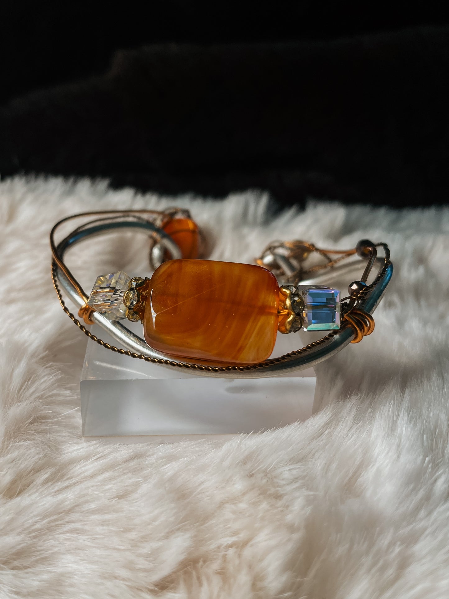 Carnelian Bracelet: Golden Focus