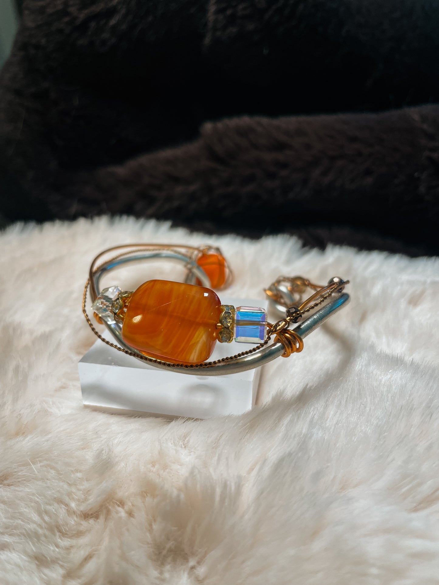 Carnelian Bracelet: Golden Focus