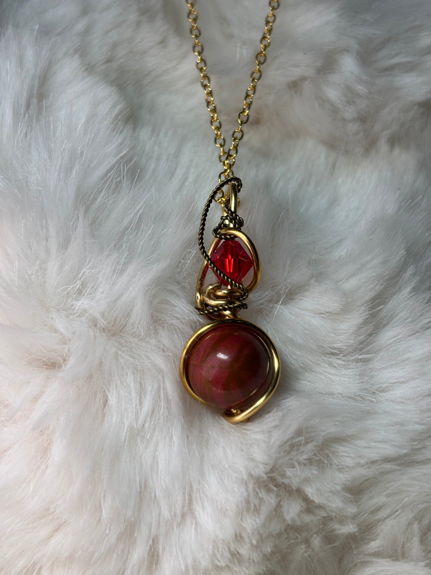 Ember Rise: Sunstone pendant (set available)￼