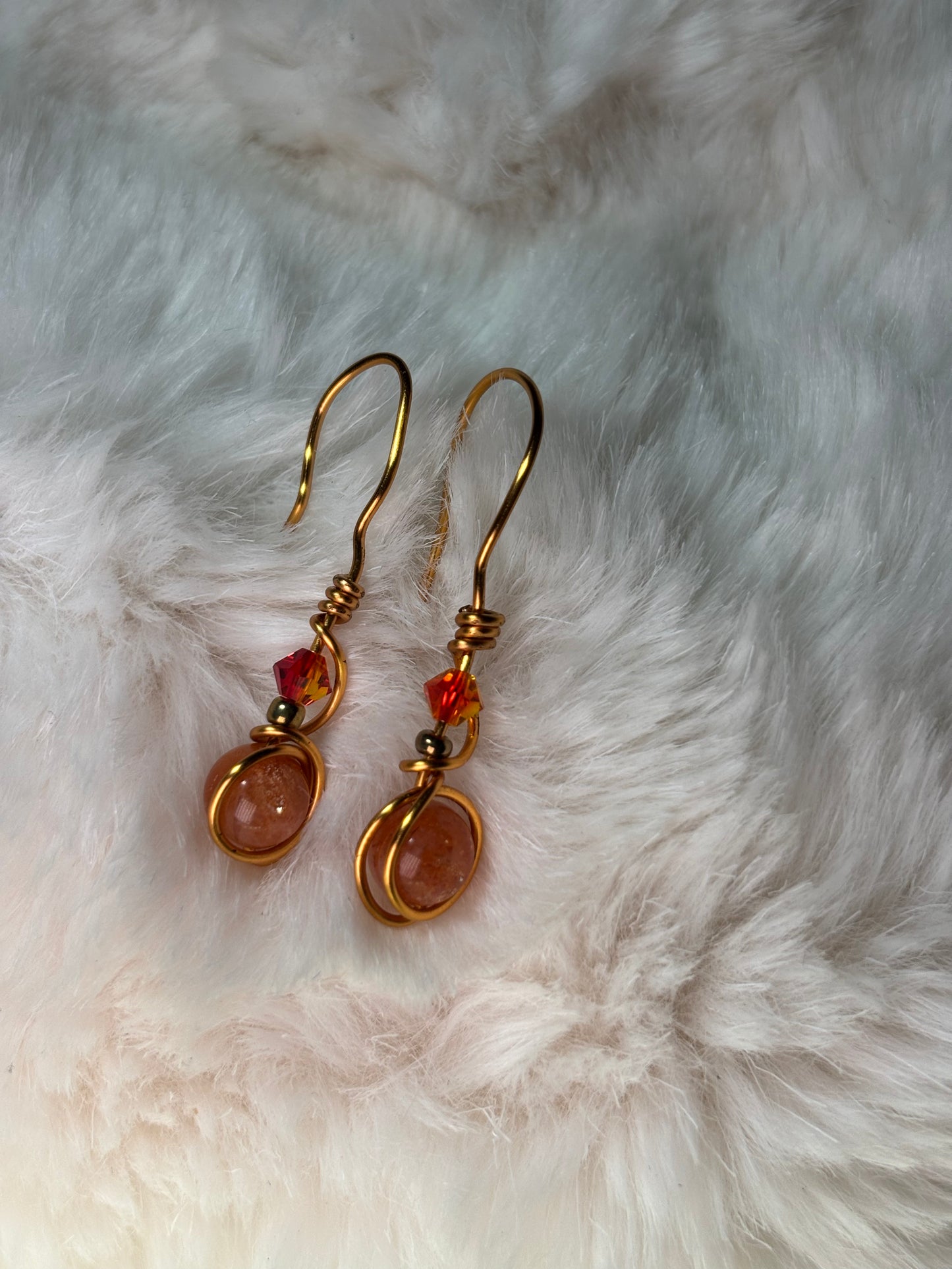 Ember Rise: Sunstone Earring/Pendant Set ￼