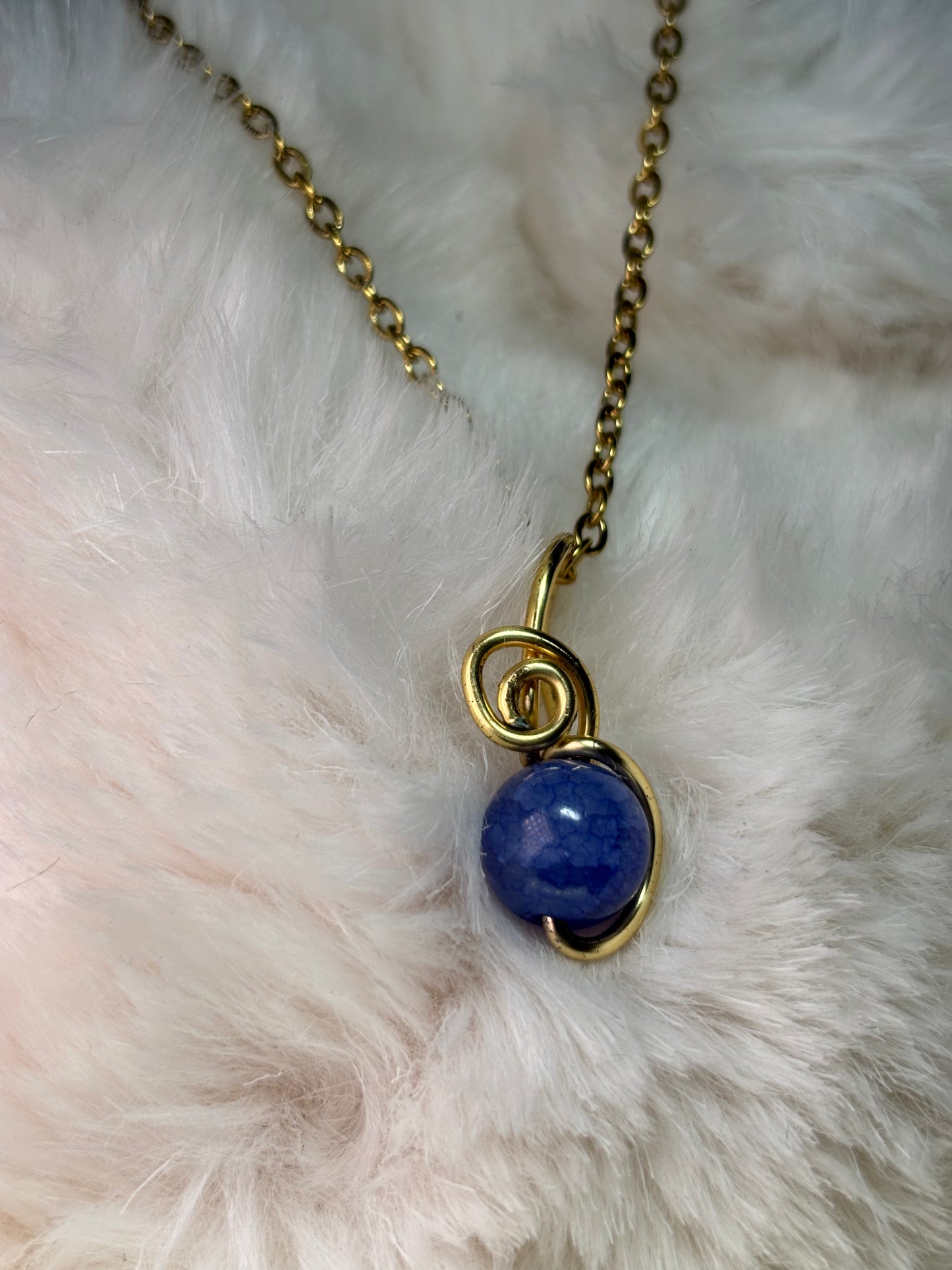 Midnight Current: blue crackle agate pendant (set available)￼