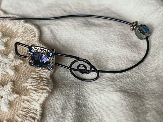 Indigo earcuff